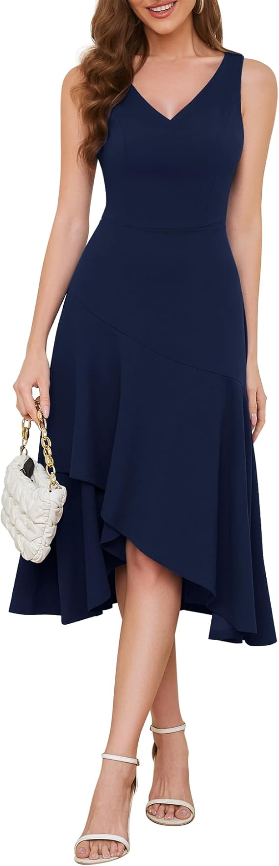 Vestido de invitada con volantes y caída elegante